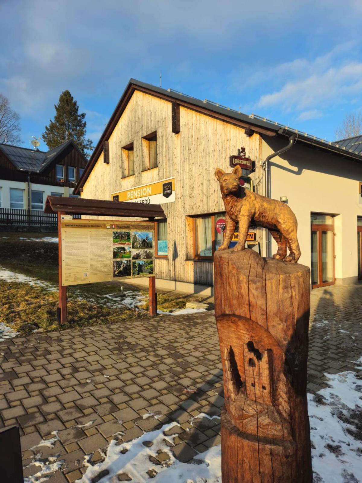 Penzion A Restaurace U Sousedu Стражни Екстериор снимка